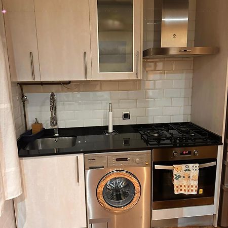 Casa Centrica, En Barrio Bohemio Lejlighed Madrid Eksteriør billede